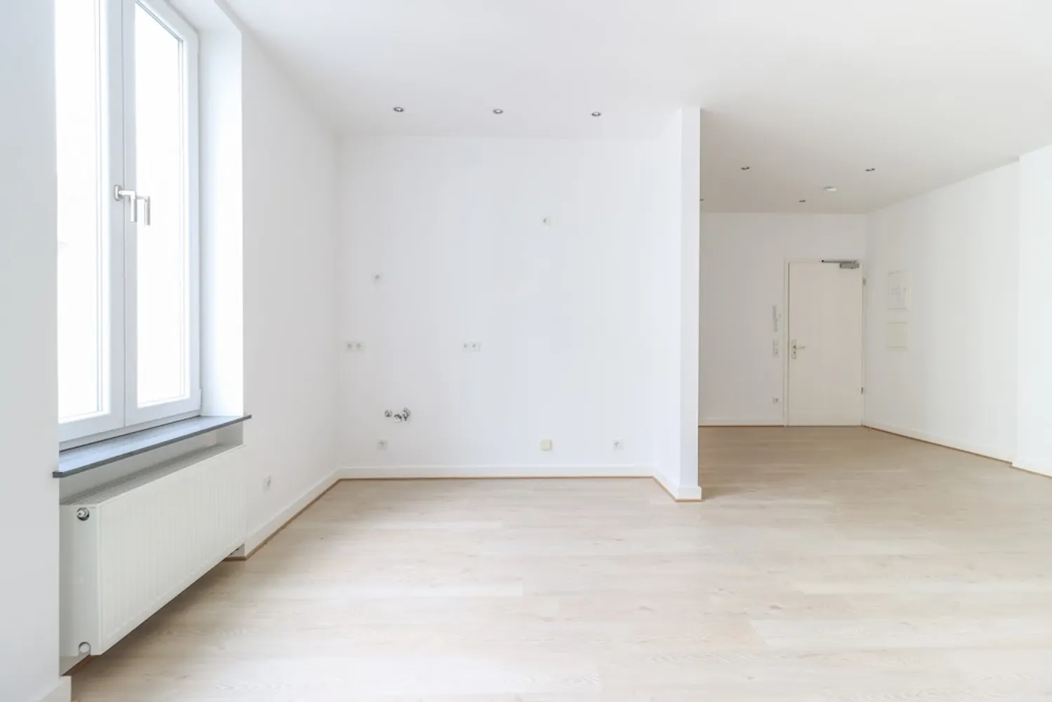 2 Zimmer Wohnung mit 79 m² in Wiesbaden – Bild 2