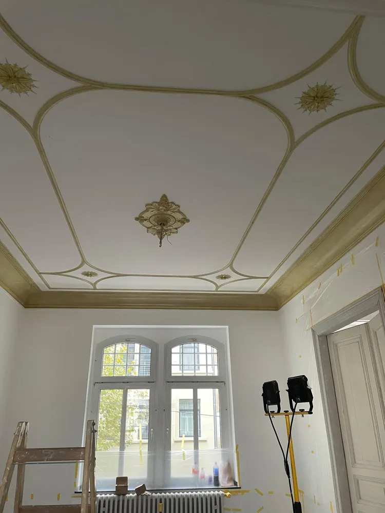 6 Zimmer Wohnung mit 175 m² in Düsseldorf – Bild 1