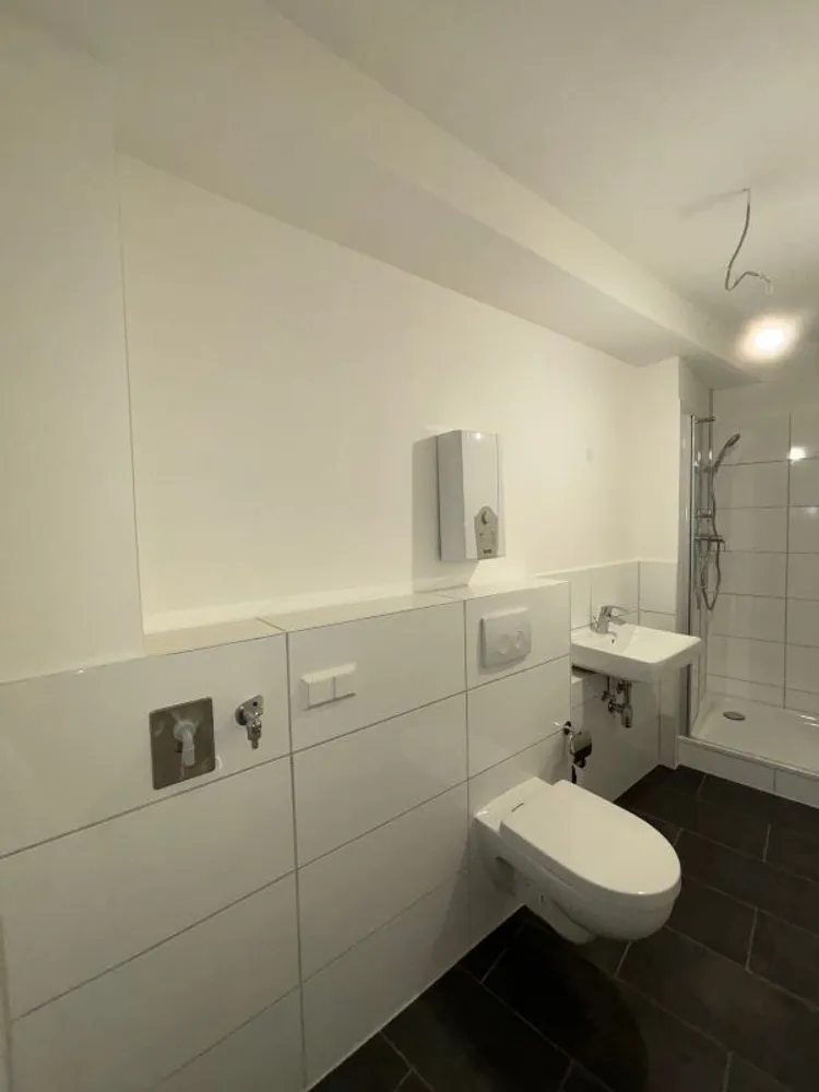 1 Zimmer Wohnung mit 35 m² in Köln – Bild 8