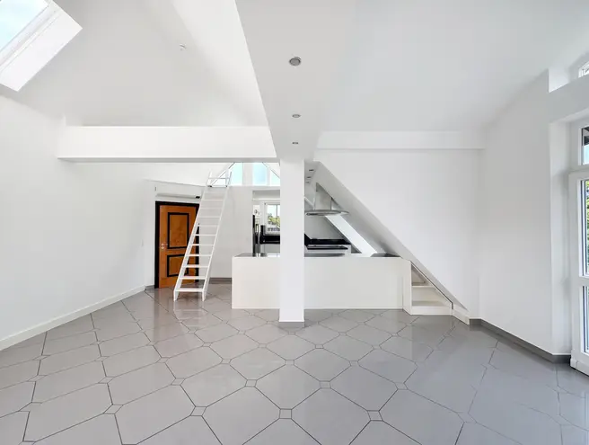 3 Zimmer Wohnung mit 159 m² in Berlin – Bild 2
