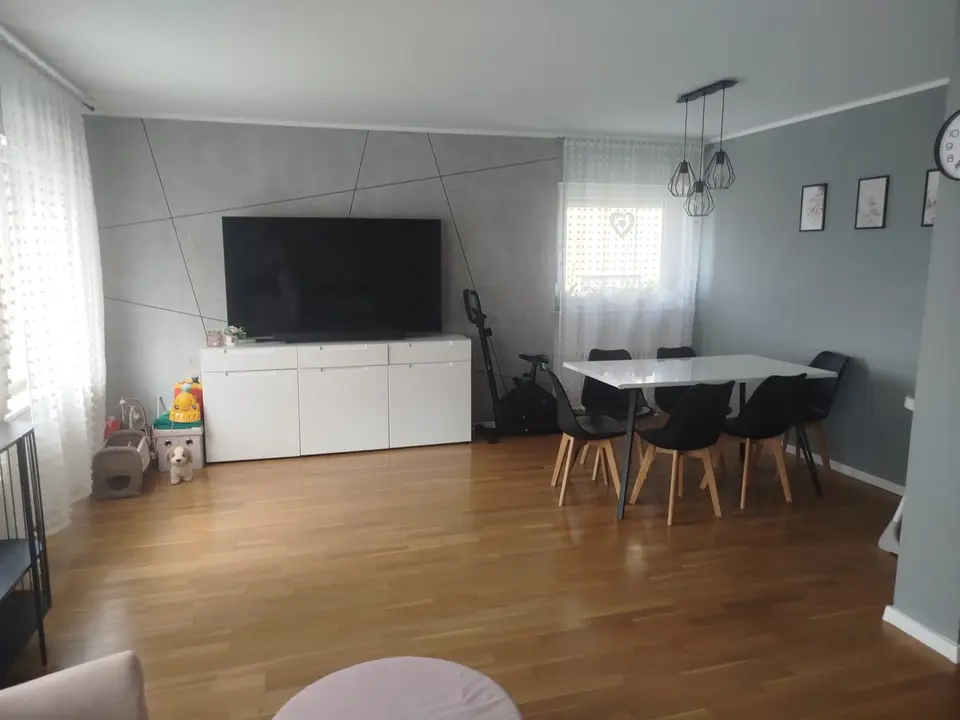 3 Zimmer Wohnung mit 76 m² in Leonberg – Bild 2
