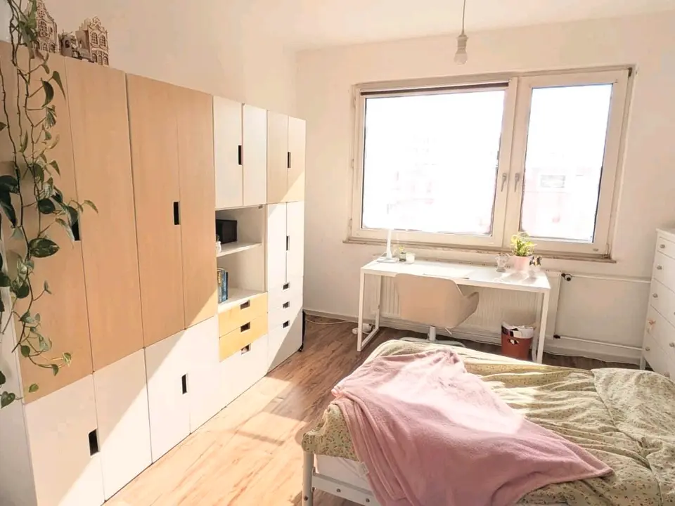 Shared room with 50 m² in Bremerhaven – Photo 1