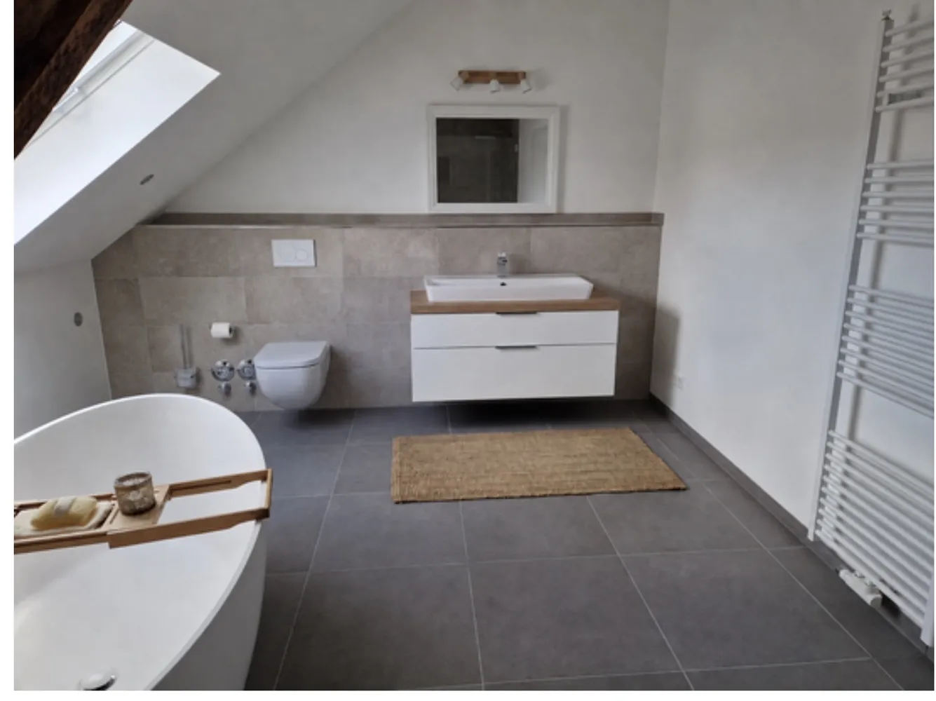 2 Zimmer Wohnung mit 135 m² in Krefeld – Bild 1