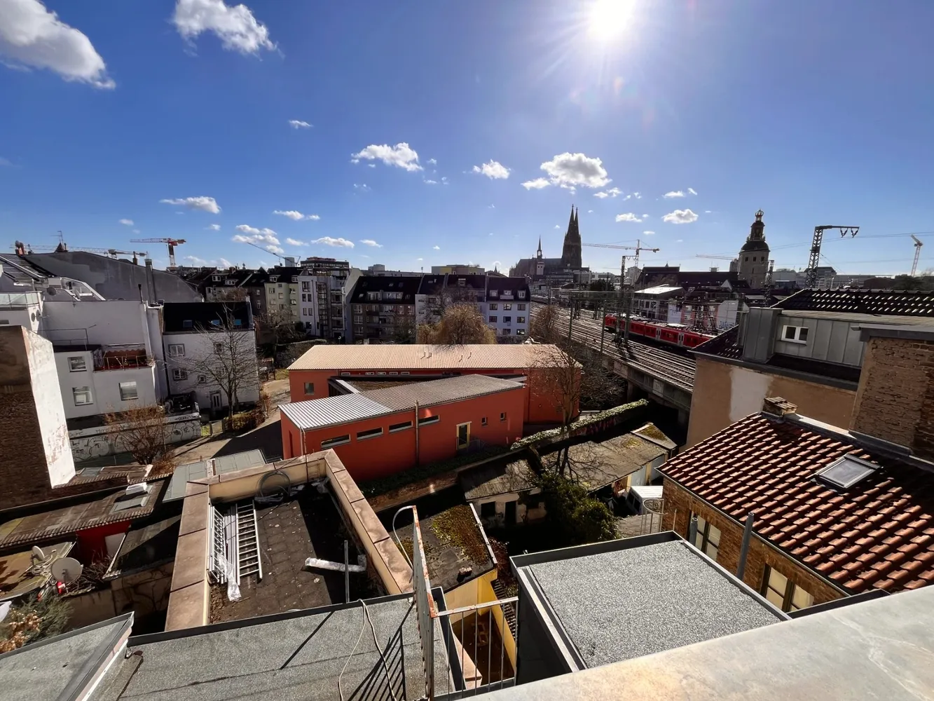 2 Zimmer Wohnung mit 44 m² in Köln – Bild 4