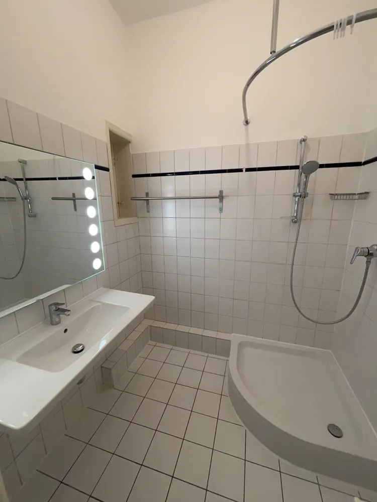 6 Zimmer Wohnung mit 138 m² in Hamburg – Bild 6