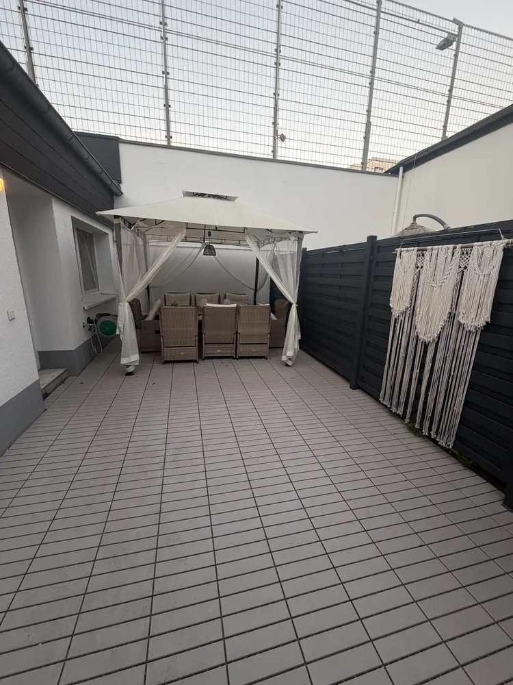 3 Zimmer Wohnung mit 120 m² in Krefeld – Bild 2