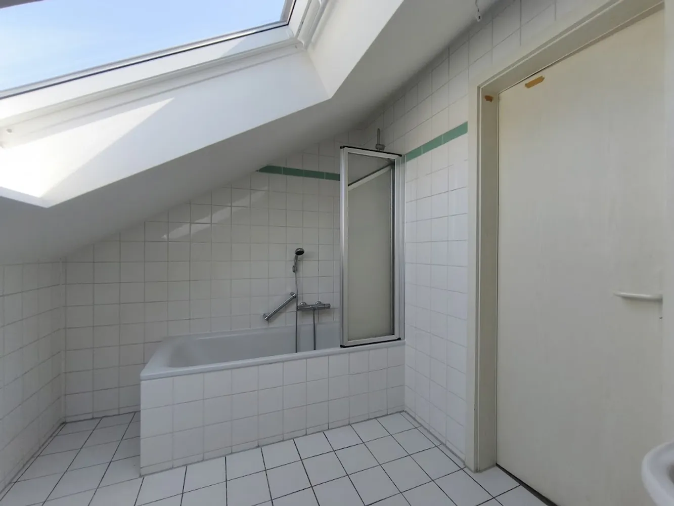 2 Zimmer Wohnung mit 85 m² in Bitterfeld-Wolfen – Bild 6