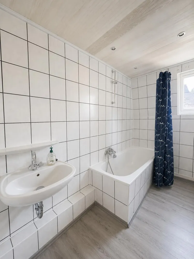 2 room apartment with 85 m² in Wuppertal – Photo 3