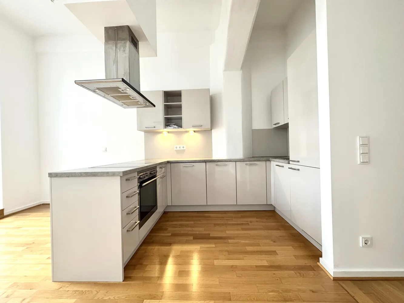 6 Zimmer Wohnung mit 149 m² in Leipzig – Bild 1
