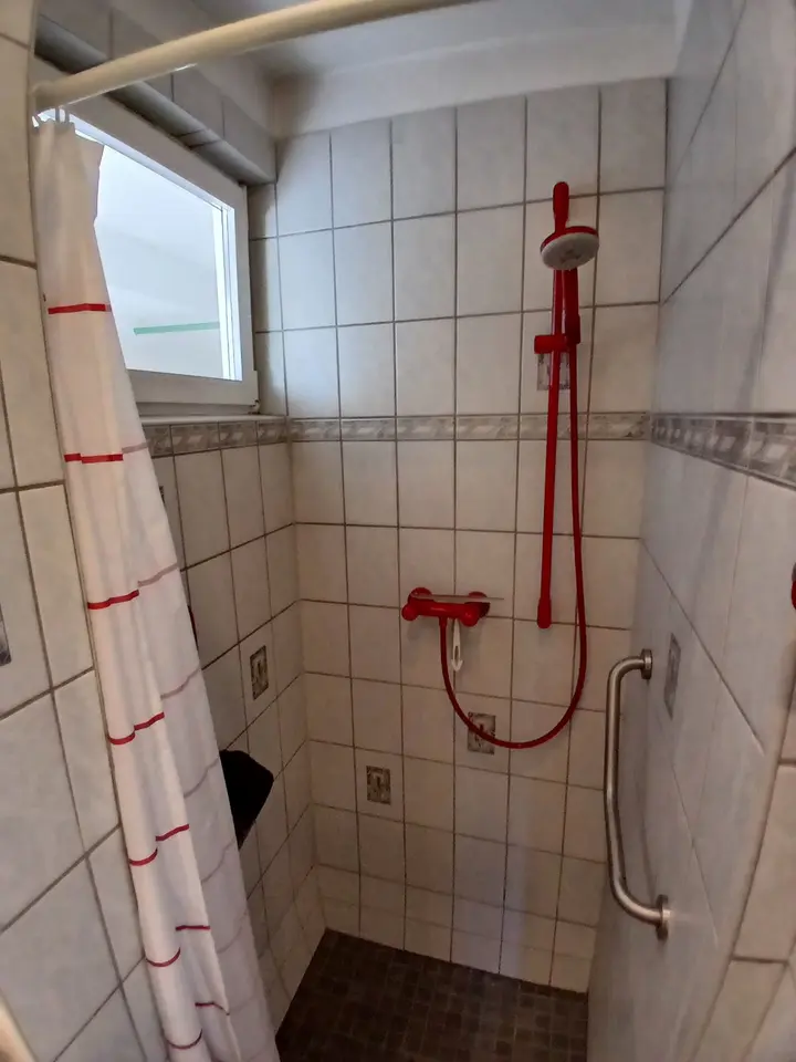 WG-Zimmer mit 25 m² in Erkrath – Bild 8