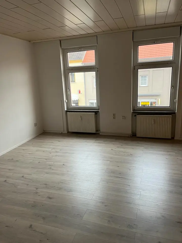 4 Zimmer Wohnung mit 111 m² in Köthen – Bild 1