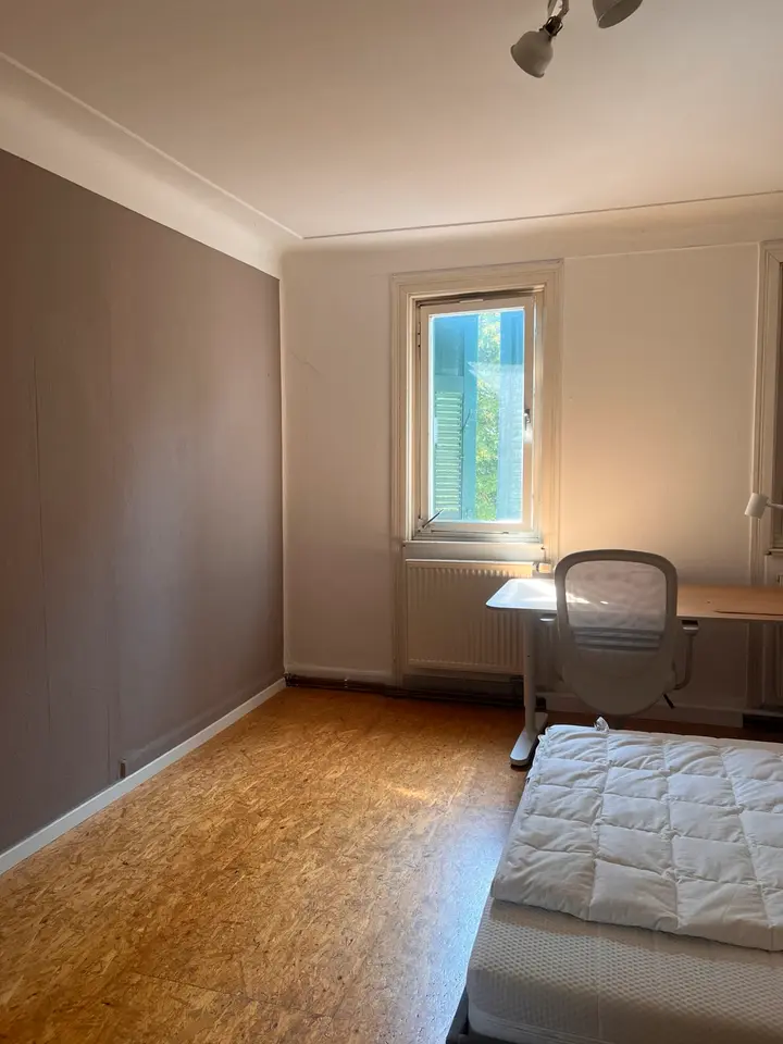 5 Zimmer Wohnung mit 107 m² in Stuttgart – Bild 2