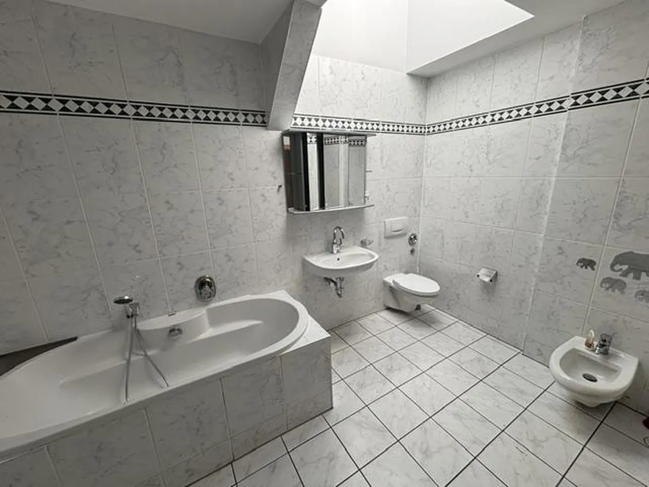 3 Zimmer Wohnung mit 85 m² in Wiesbaden – Bild 4