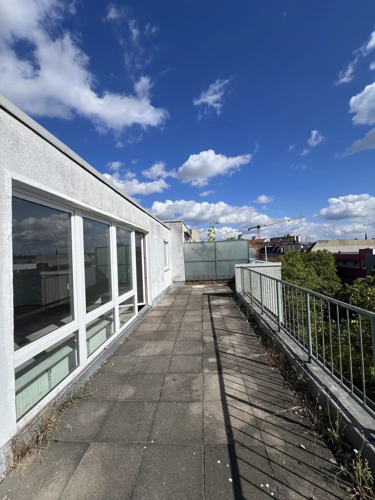 2 Zimmer Wohnung mit 83 m² in Berlin – Bild 10