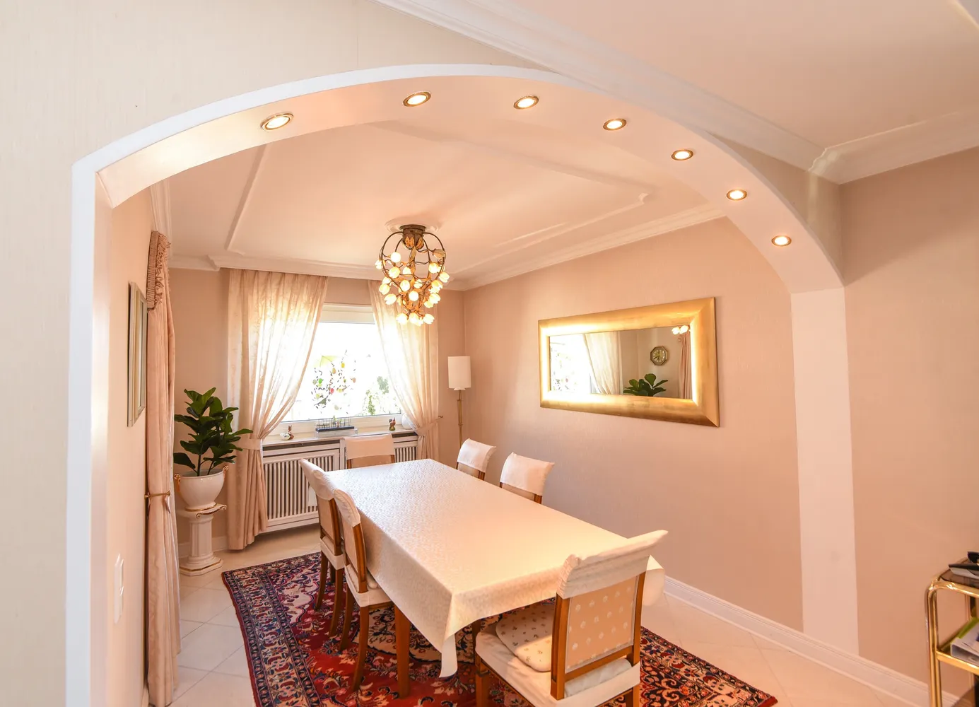 4 Zimmer Wohnung mit 138 m² in Ludwigshafen am Rhein – Bild 1