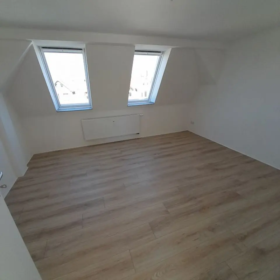 3 Zimmer Wohnung mit 75 m² in Zwickau – Bild 1