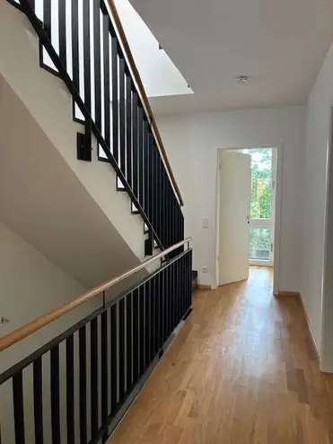 6 Zimmer Wohnung mit 161 m² in Hamburg – Bild 3