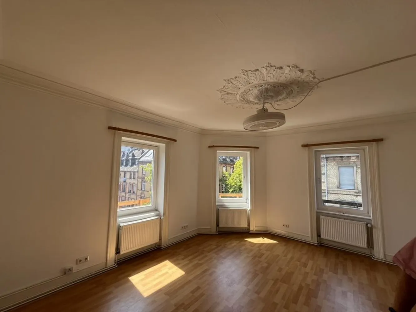 4 Zimmer Wohnung mit 73 m² in Wiesbaden – Bild 1