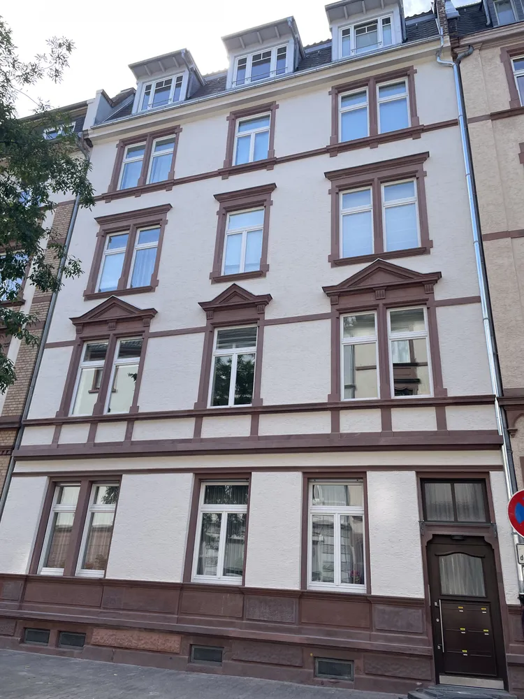 4 room apartment with 113 m² in Frankfurt am Main – Photo 1
