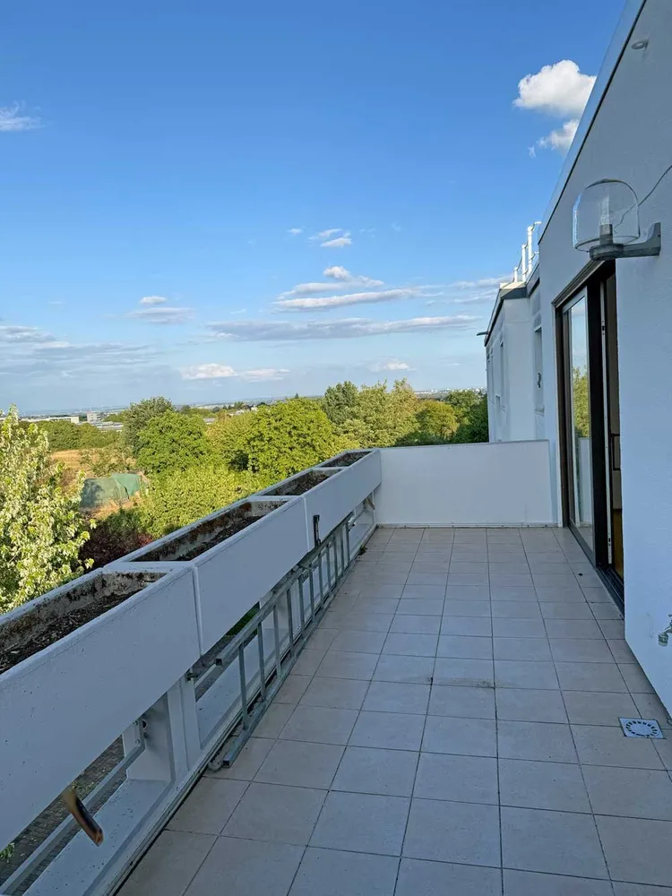 6 Zimmer Wohnung mit 200 m² in Oberursel (Taunus) – Bild 9