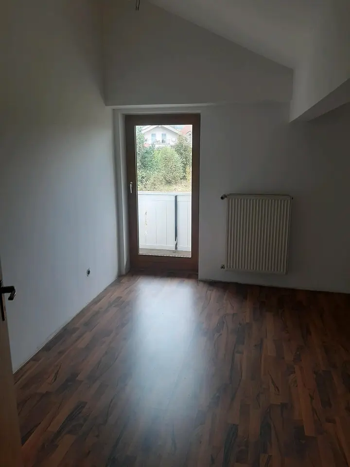 2 Zimmer Wohnung mit 159 m² in Deggendorf – Bild 2