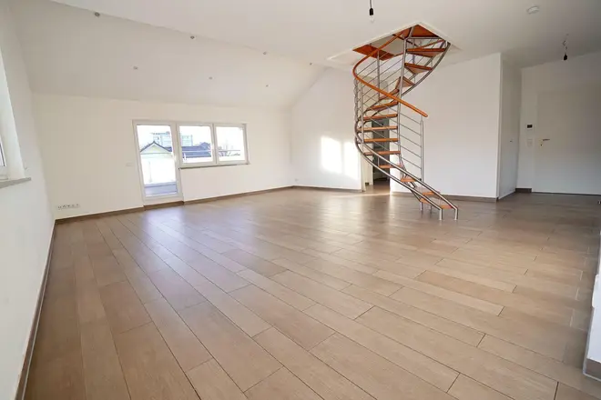 4 Zimmer Wohnung mit 147 m² in München – Bild 2