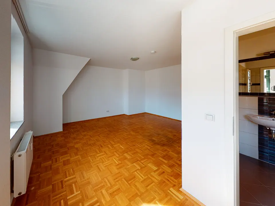 2 Zimmer Wohnung mit 34 m² in Halle (Saale) – Bild 3