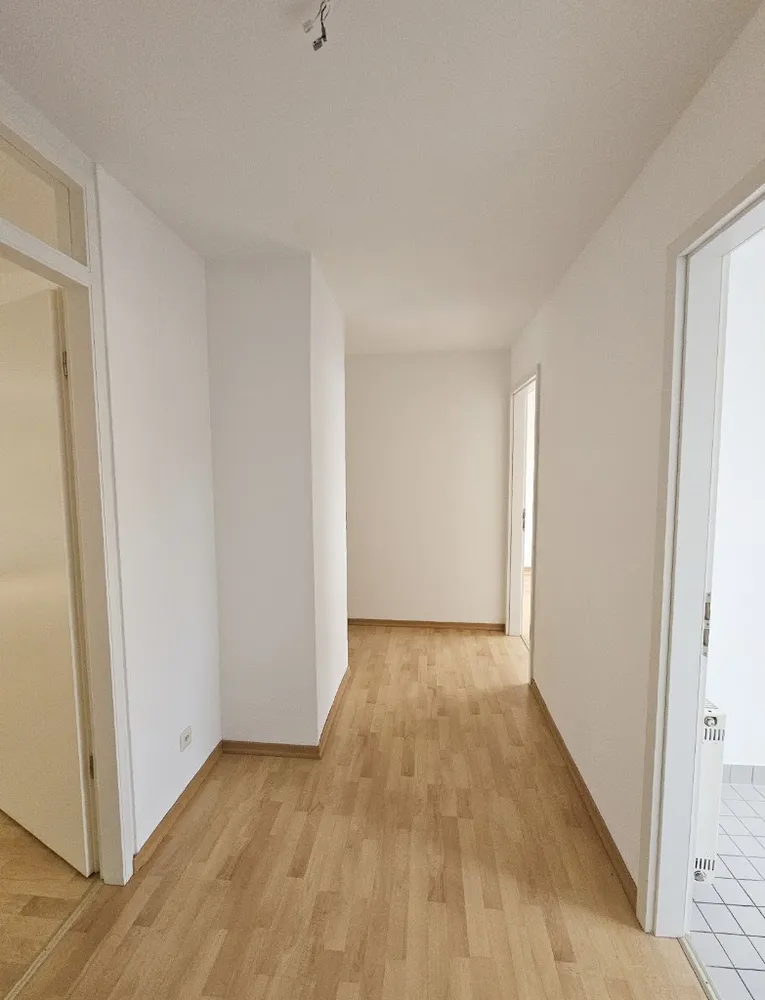 3 Zimmer Wohnung mit 83 m² in Dresden – Bild 1