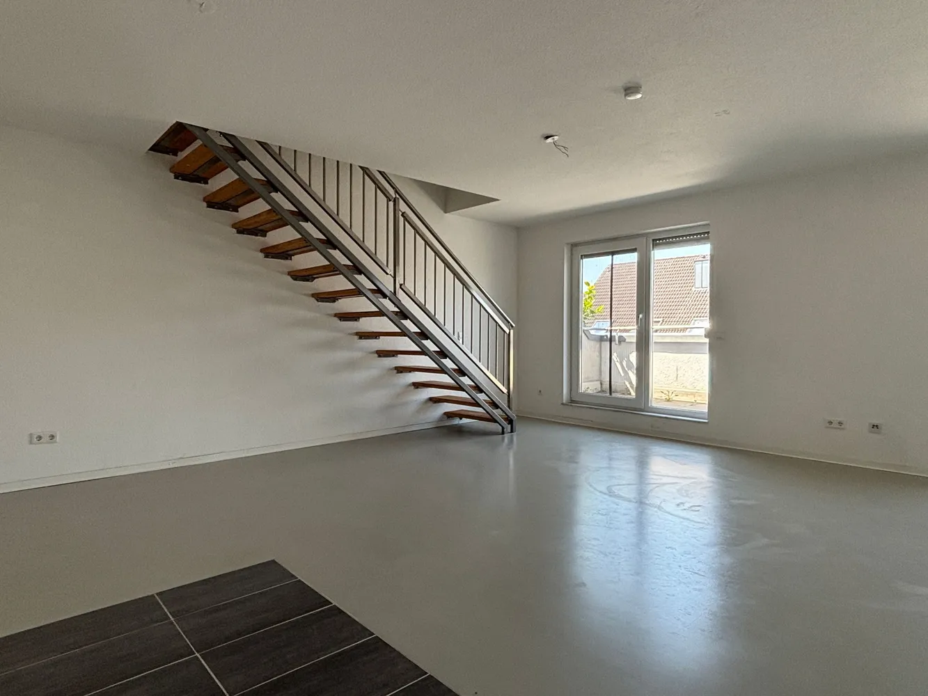 2 Zimmer Wohnung mit 90 m² in Köln – Bild 3