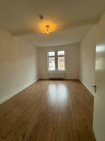 3 Zimmer Wohnung mit 72 m² in Karlsruhe – Bild 2