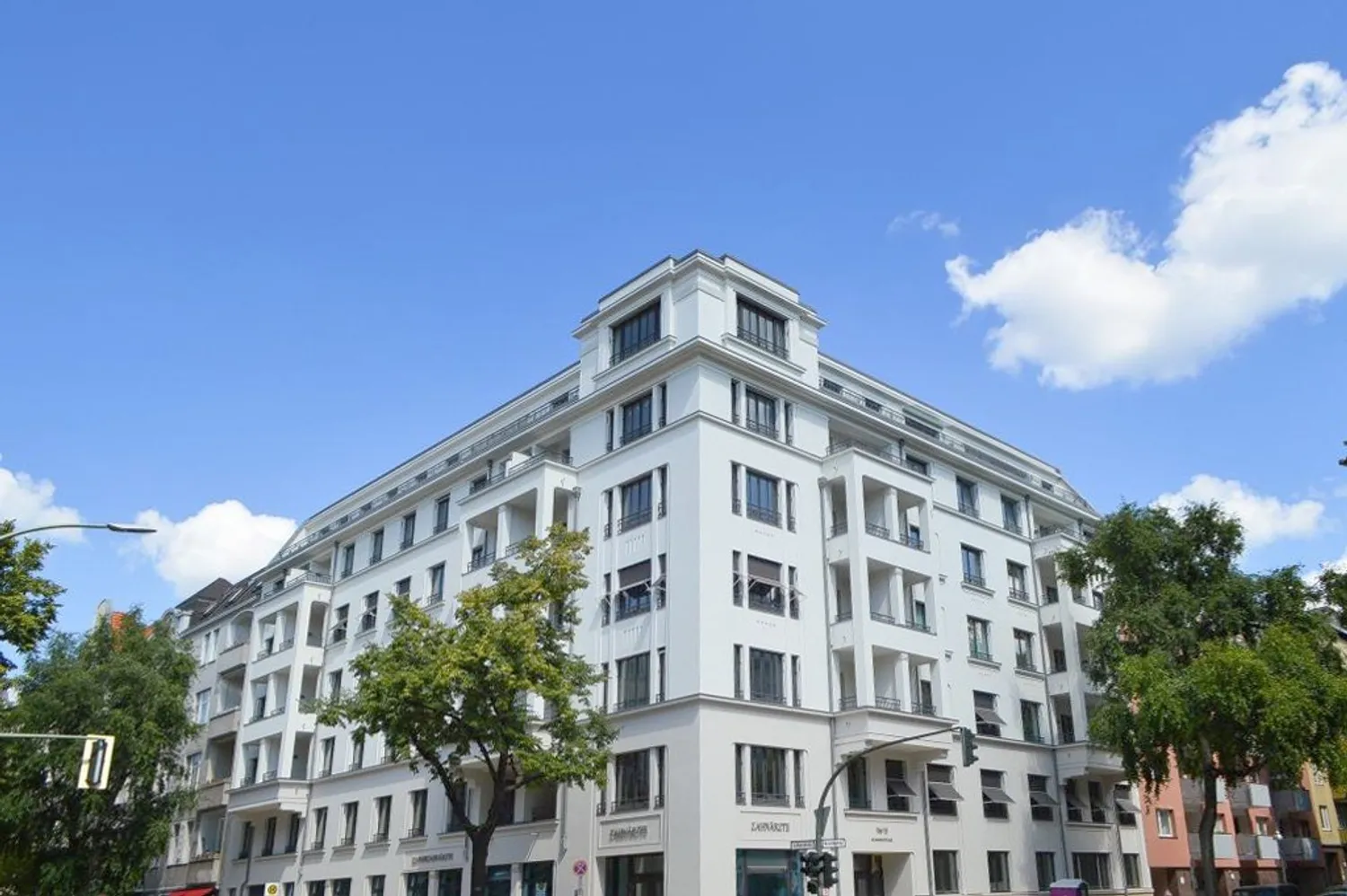 3 Zimmer Wohnung mit 253 m² in Berlin – Bild 1
