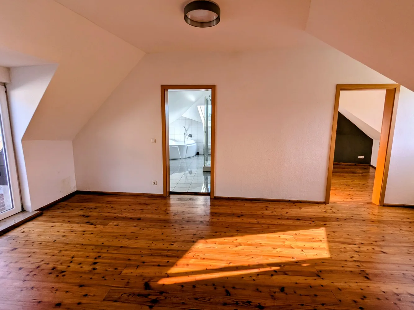 3 Zimmer Wohnung mit 100 m² in Essen – Bild 6