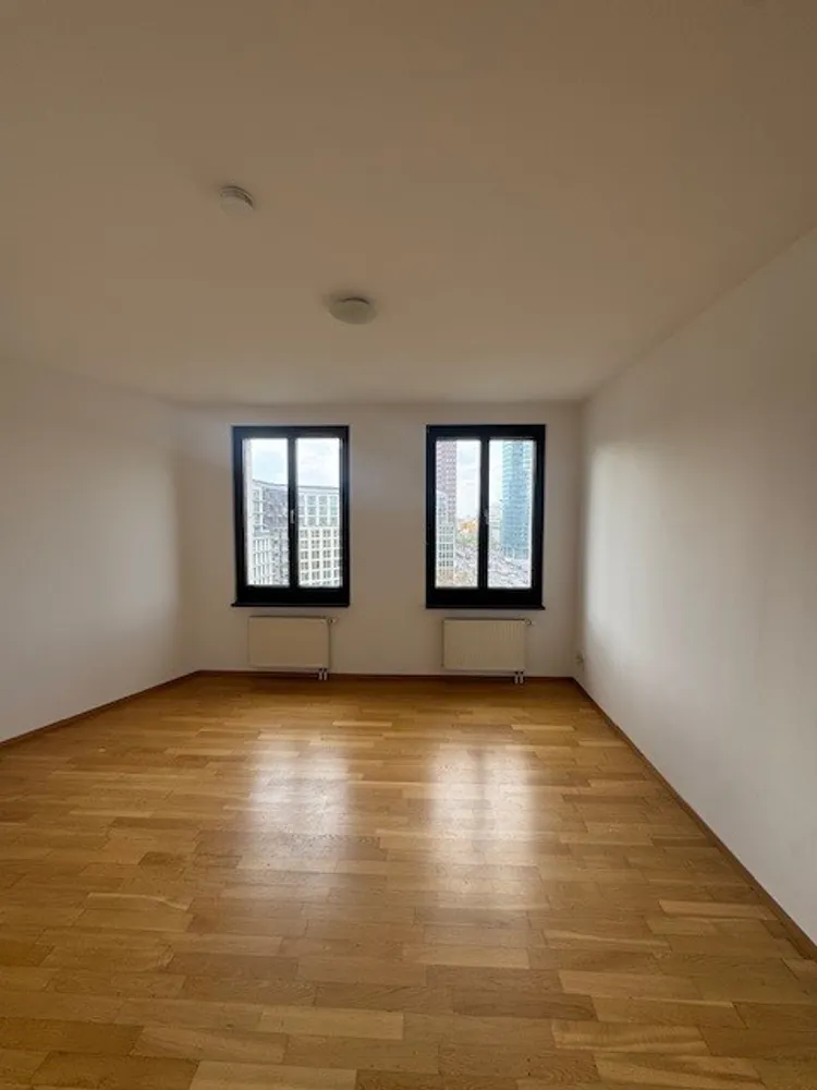 4 Zimmer Wohnung mit 133 m² in Berlin – Bild 4