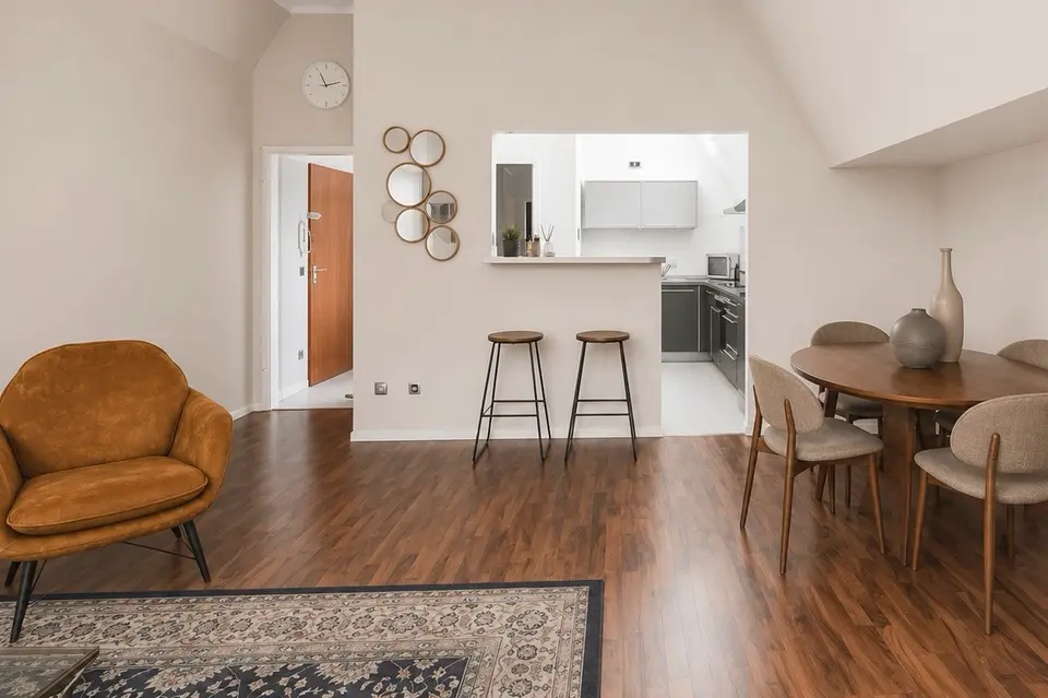 WG-Zimmer mit 75 m² in Frankfurt am Main – Bild 5