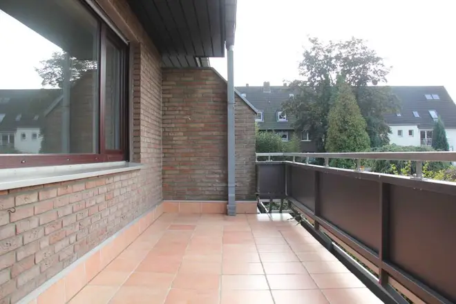 6 Zimmer Wohnung mit 131 m² in Gelsenkirchen – Bild 2