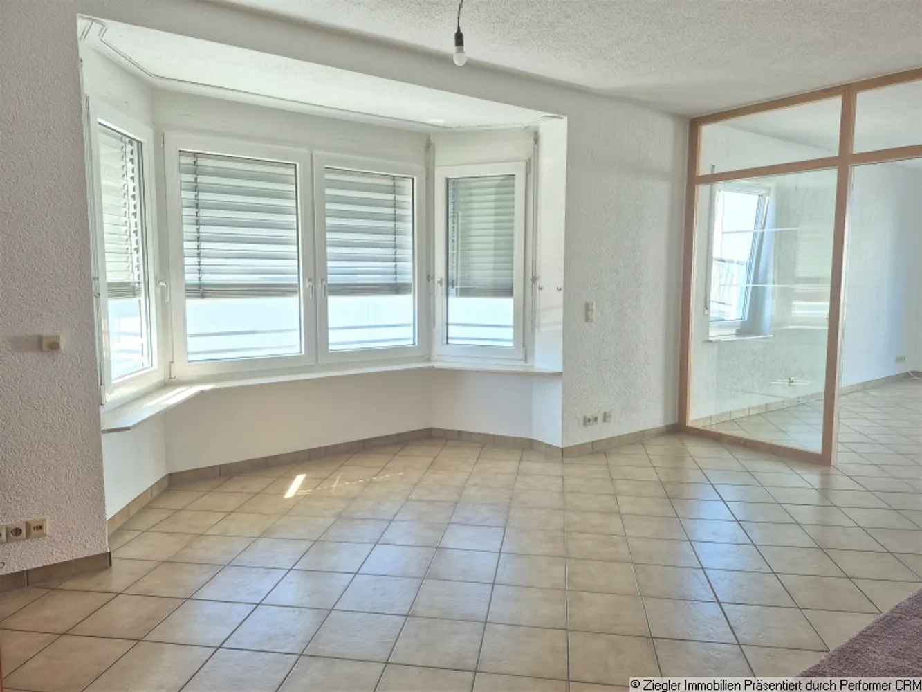 4 Zimmer Wohnung mit 150 m² in Mannheim – Bild 2