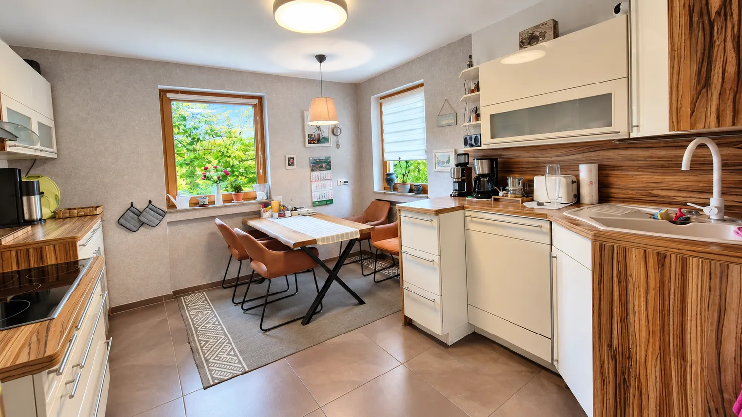4 Zimmer Wohnung mit 135 m² in Sangerhausen – Bild 12