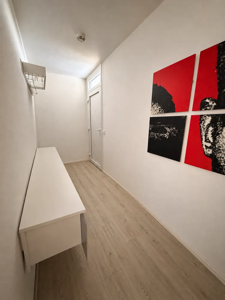 4 Zimmer Wohnung mit 92 m² in Krefeld – Bild 2