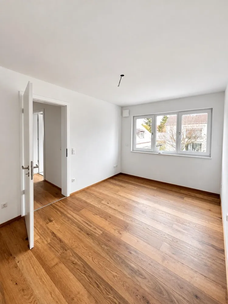 6 Zimmer Haus mit 131 m² in München – Bild 12
