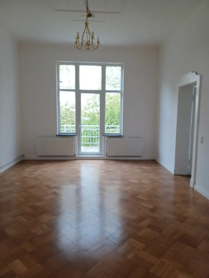 4 Zimmer Wohnung mit 135 m² in Bremen – Bild 2