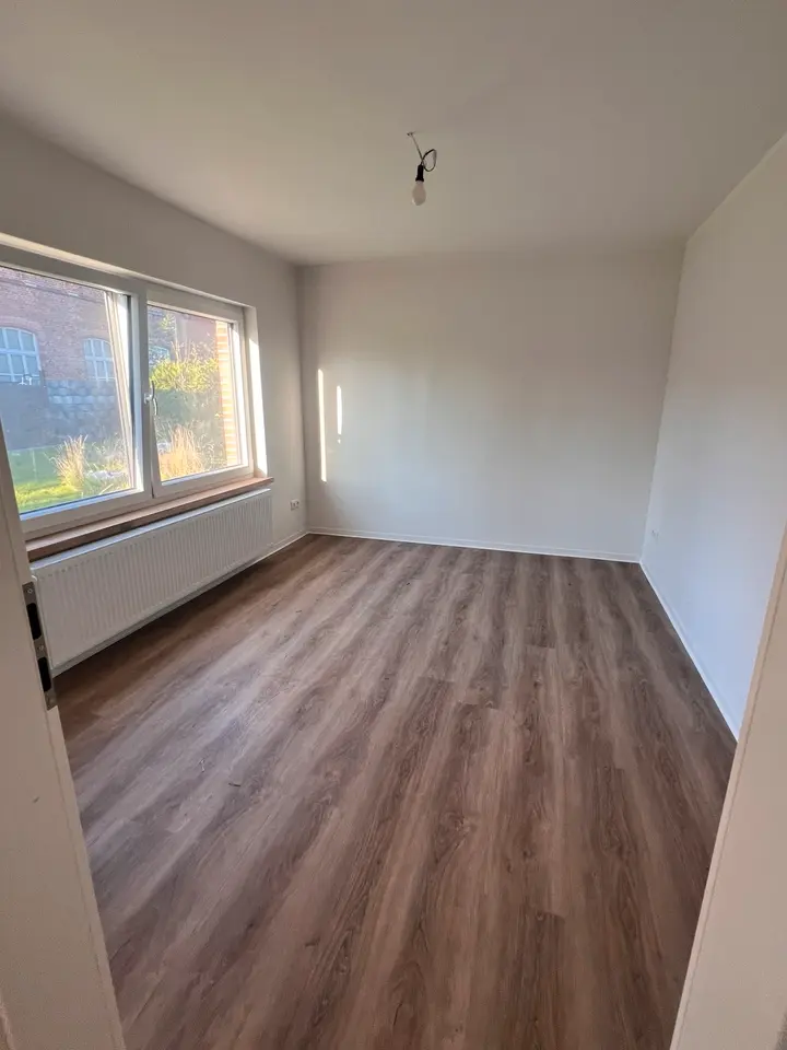 4 Zimmer Wohnung mit 20 m² in Aurich – Bild 1