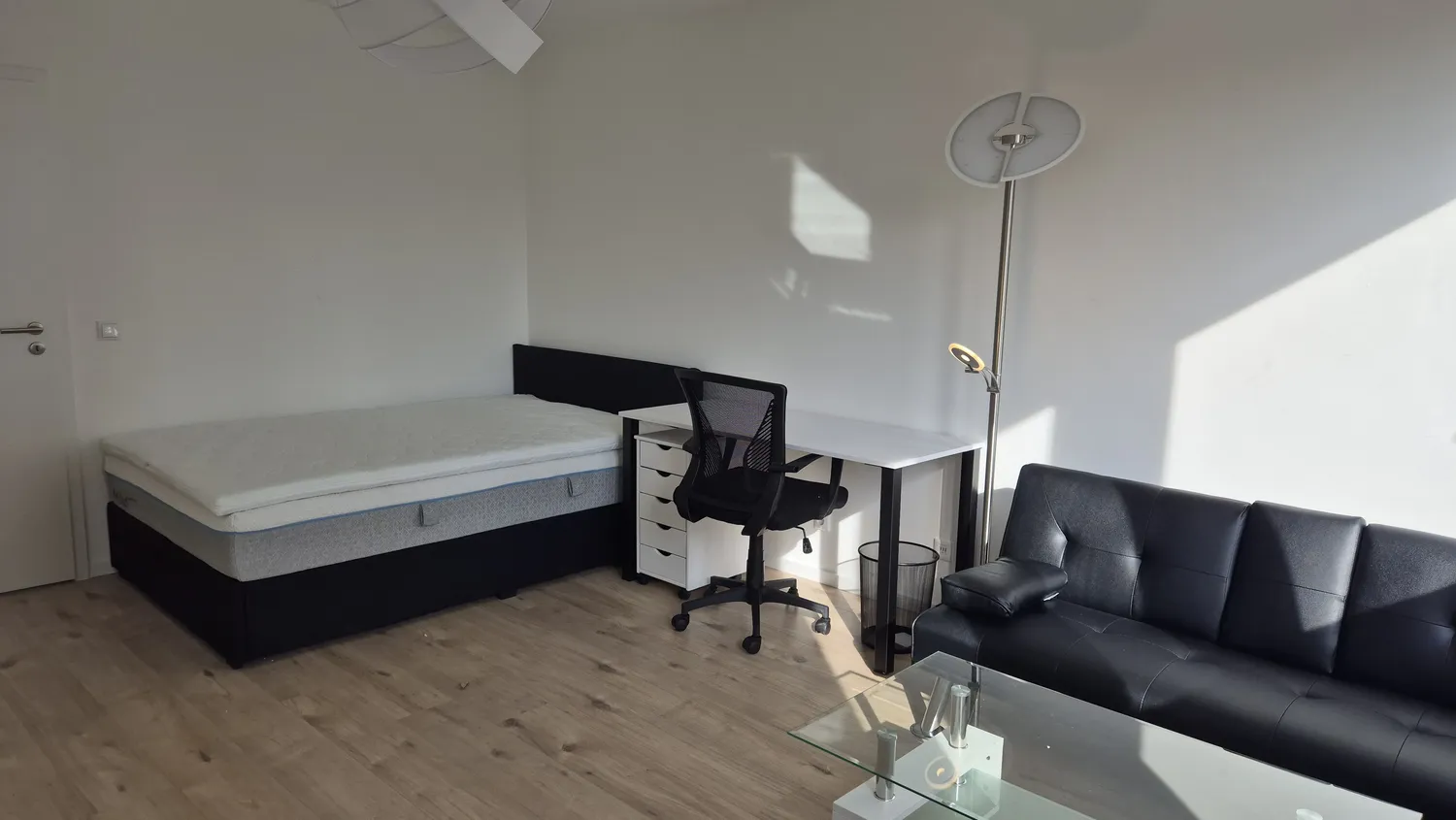 1 Zimmer Wohnung mit 27 m² in Köln – Bild 9