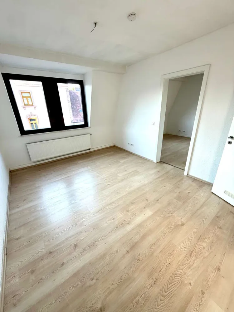 4 Zimmer Wohnung mit 96 m² in Fürth – Bild 2