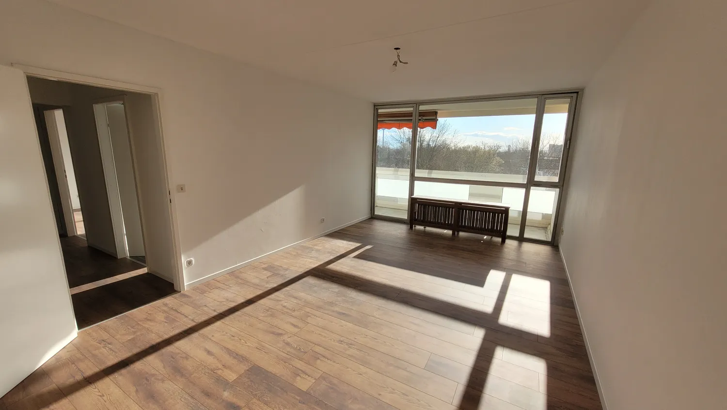 2 room apartment with 65 m² in Frankfurt am Main – Photo 2