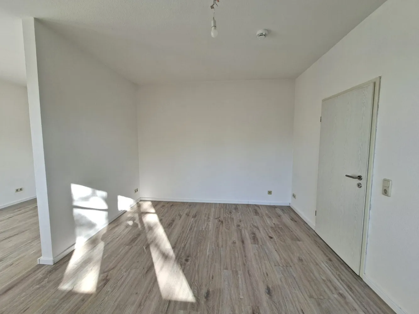 1 Zimmer Wohnung mit 42 m² in Zeitz – Bild 3