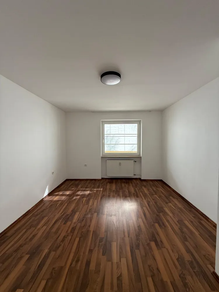 4 Zimmer Wohnung mit 88 m² in München – Bild 3