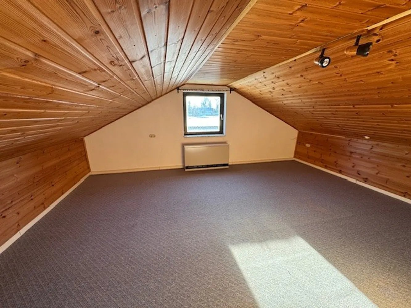 7 Zimmer Haus mit 192 m² in München – Bild 9