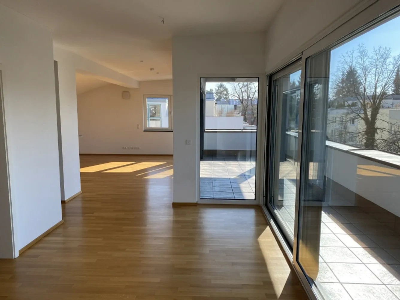 3 room apartment with 112 m² in Munich – Photo 3
