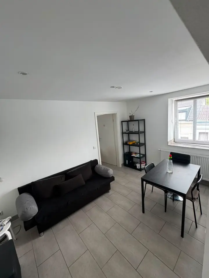 2 Zimmer Wohnung mit 38 m² in Krefeld – Bild 1