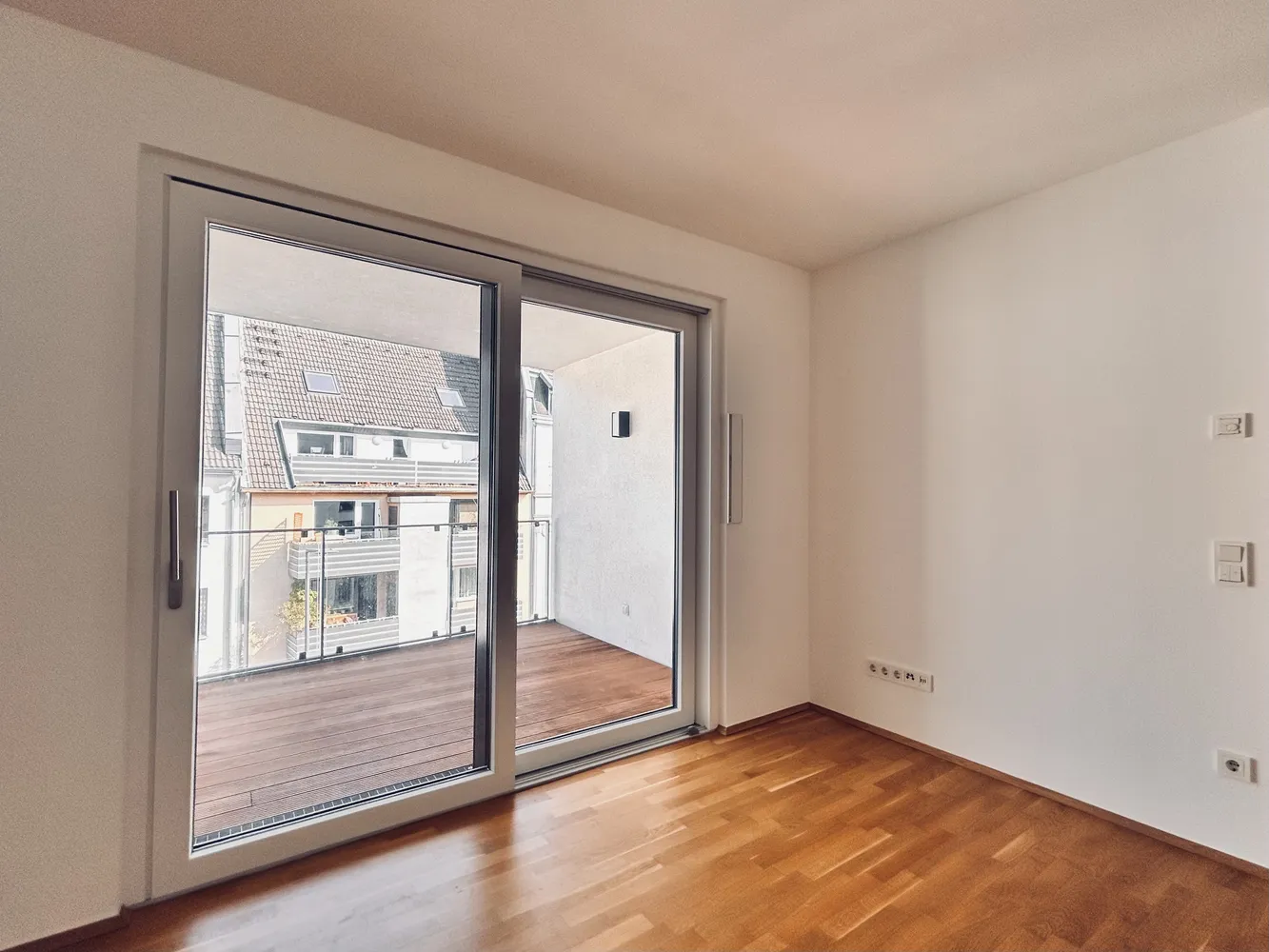 2 Zimmer Wohnung mit 63 m² in Köln – Bild 3